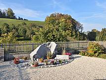 Das Gemeinschaftsgrab am neuen Standort